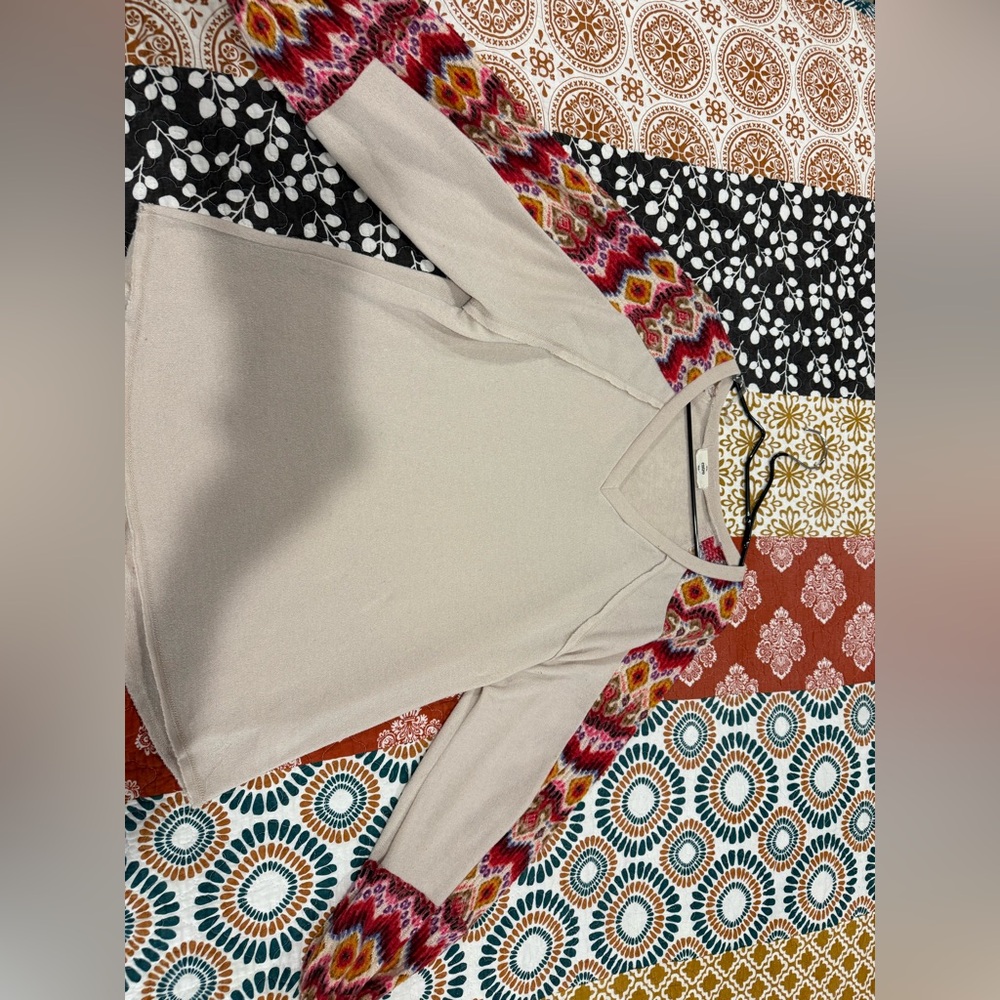 Entro Beige Knit Top with Patterned Accents